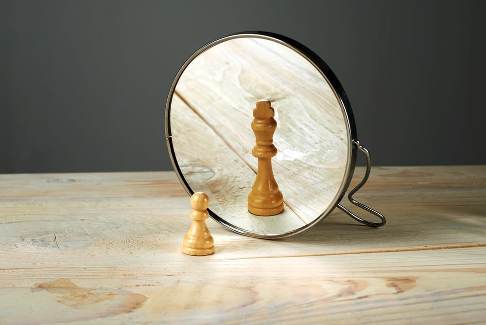What Shapes our Self-image?