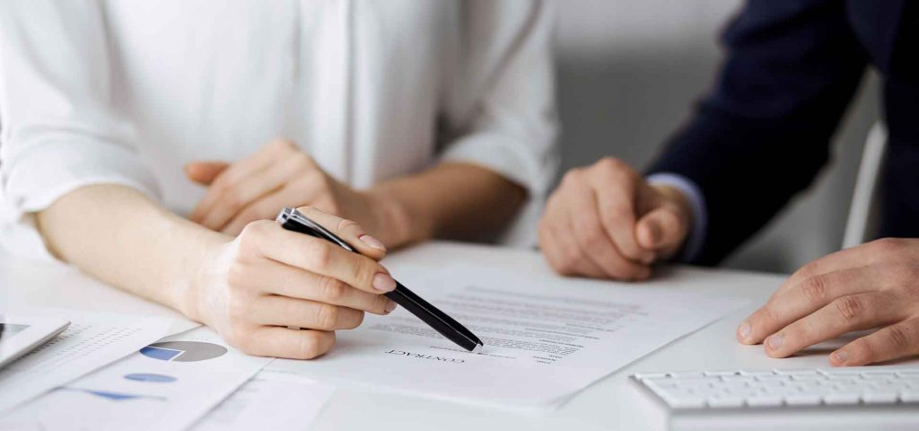 Negotiating, Drafting  & Understanding Contracts